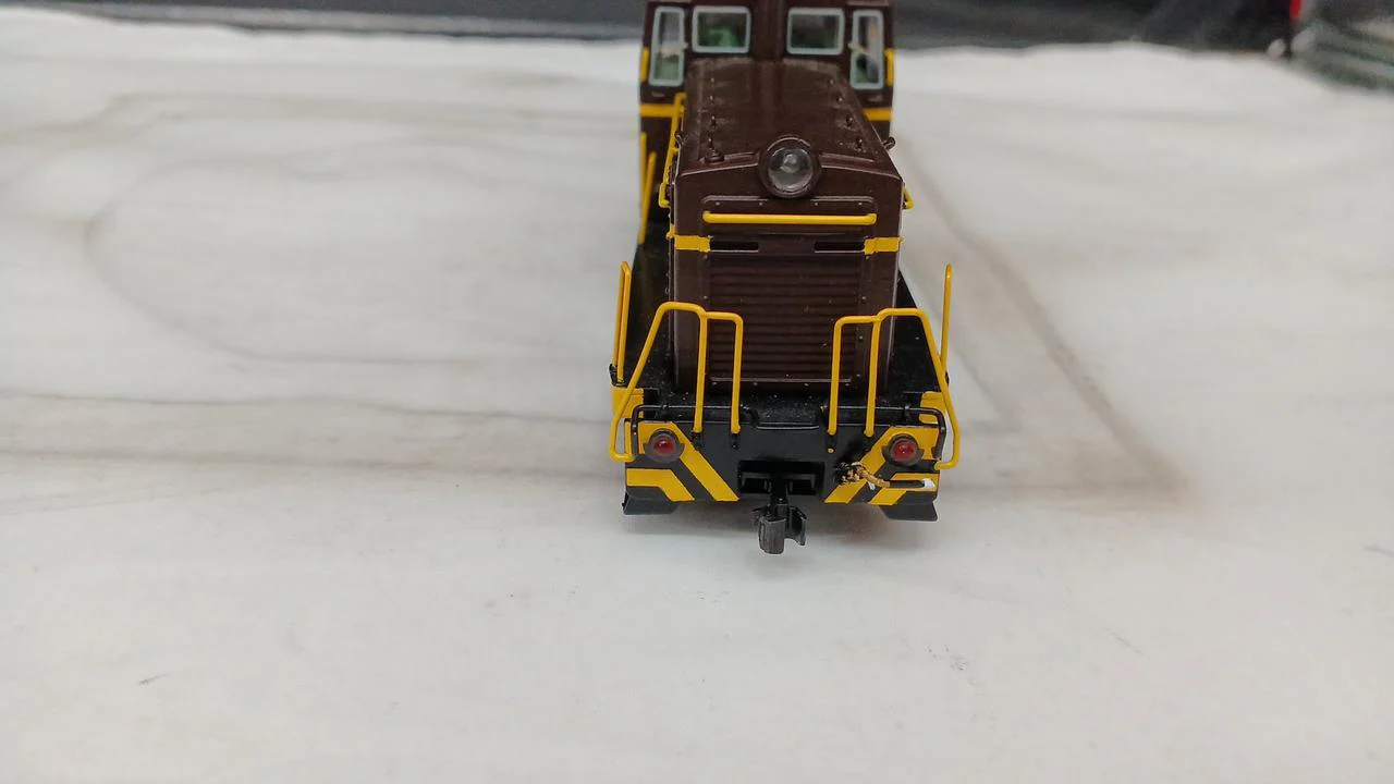 Tenshodo Diesel Locomotive DD13 HO Gauge - Image 12