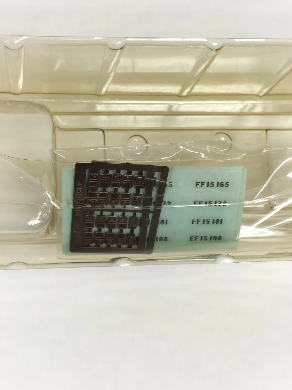Tenshodo EF15 DC Electric Locomotive Final Type 7 Windows H Rubber 52003 - Image 10