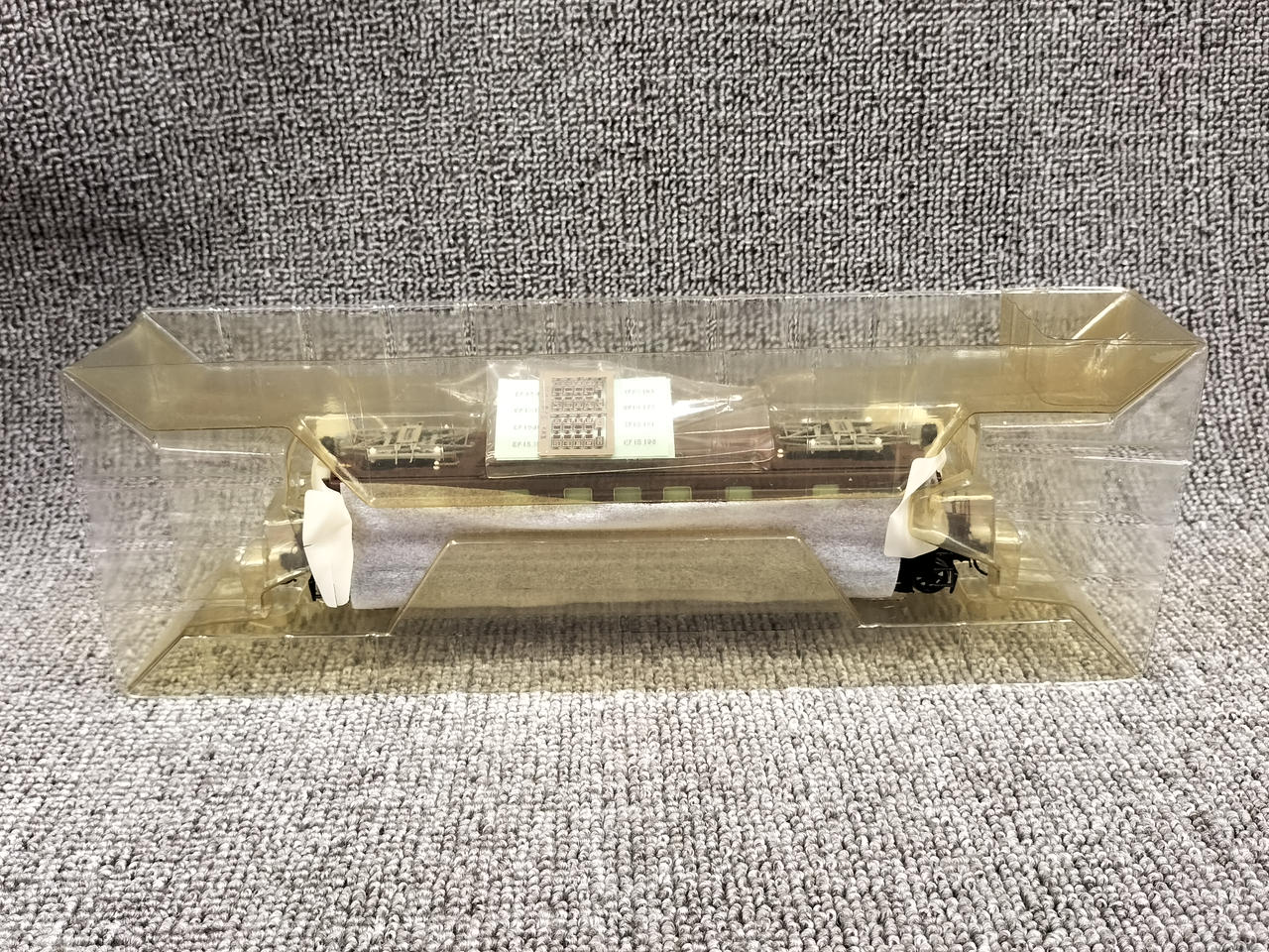 Tenshodo EF15 DC Electric Locomotive Final Type 7 Windows H Rubber 52003 - Image 13