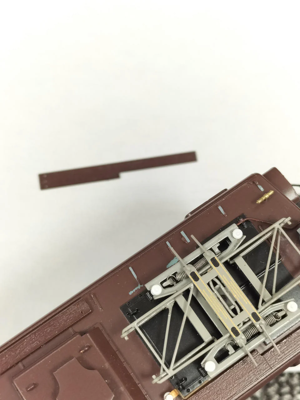 Tenshodo EF15 DC Electric Locomotive Final Type 7 Windows H Rubber 52003 - Image 4