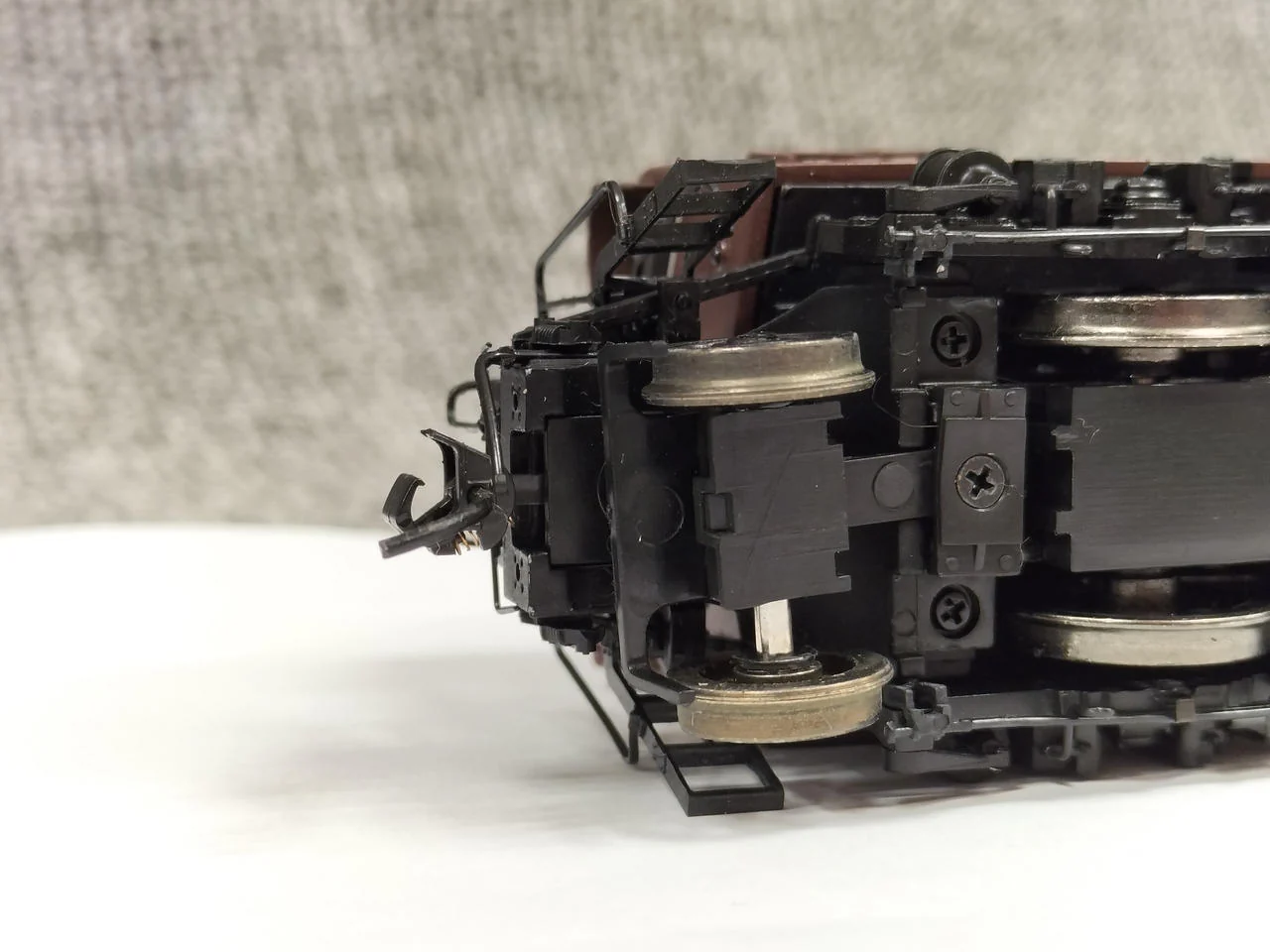 Tenshodo EF15 DC Electric Locomotive Final Type 7 Windows H Rubber 52003 - Image 5