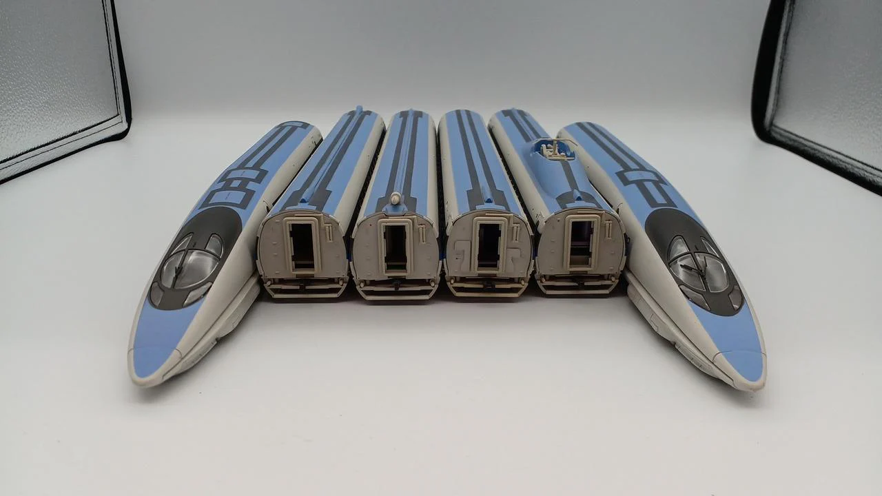 Tenshodo HO Gauge 500 Series Shinkansen Nozomi 14-Car Set - Image 5