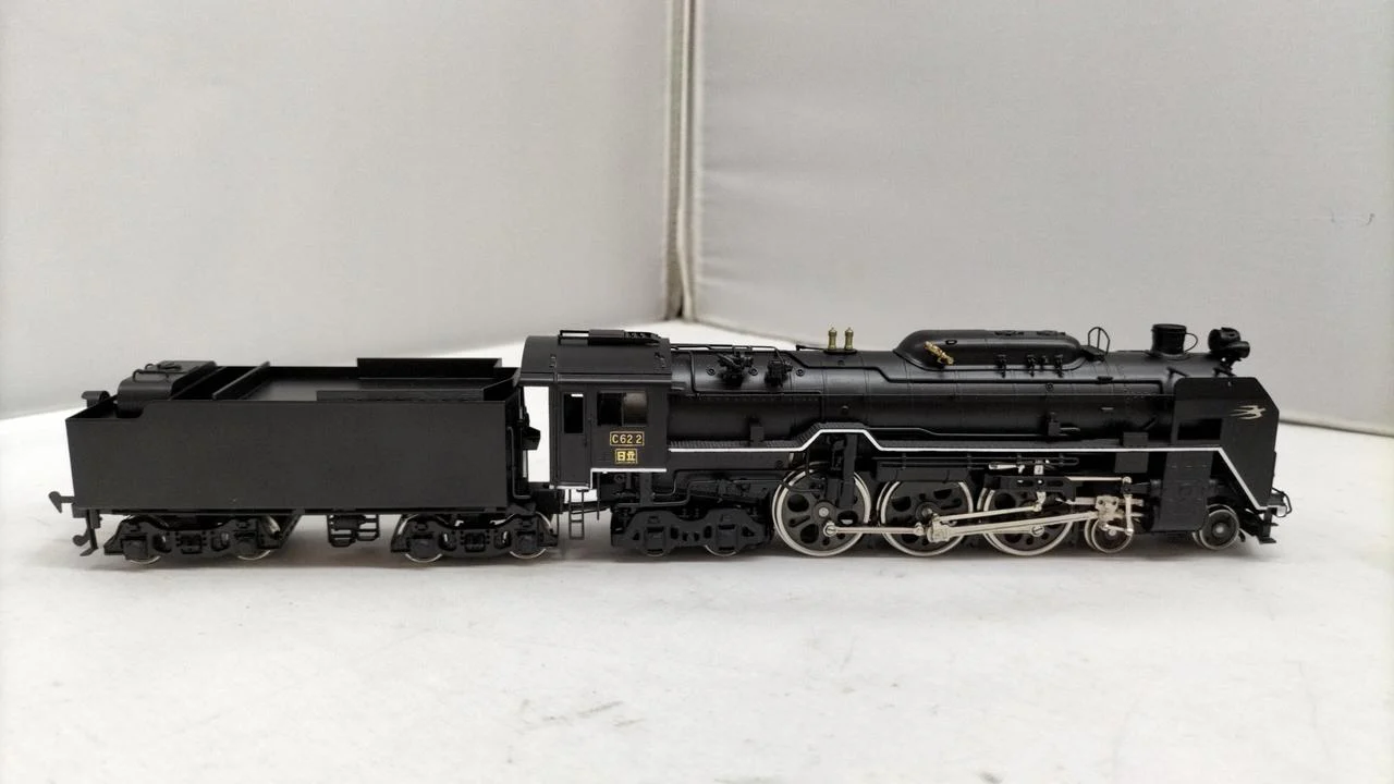 Tenshodo HO Gauge JNR Large Passenger Steam Locomotive C62 - Image 4