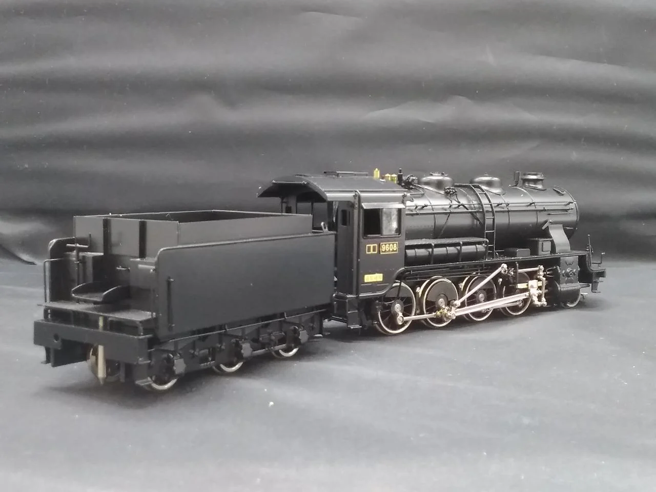 Tenshodo JNR 9600 Steam Locomotive S Cab HO Gauge NO.477S - Image 4