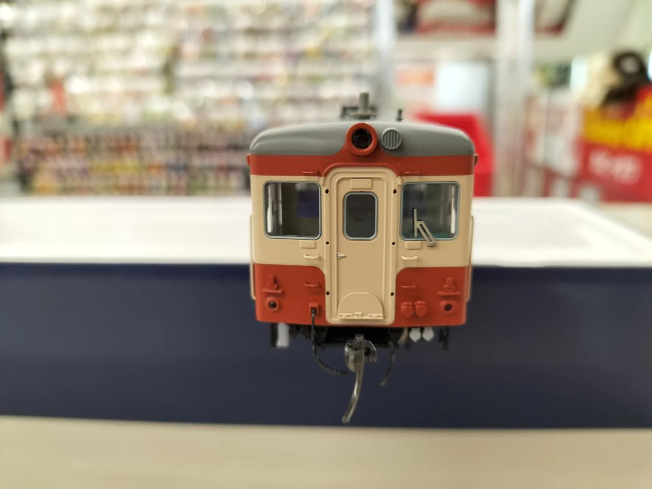 Tenshodo KiHa 52 0 series Standard color - Image 7