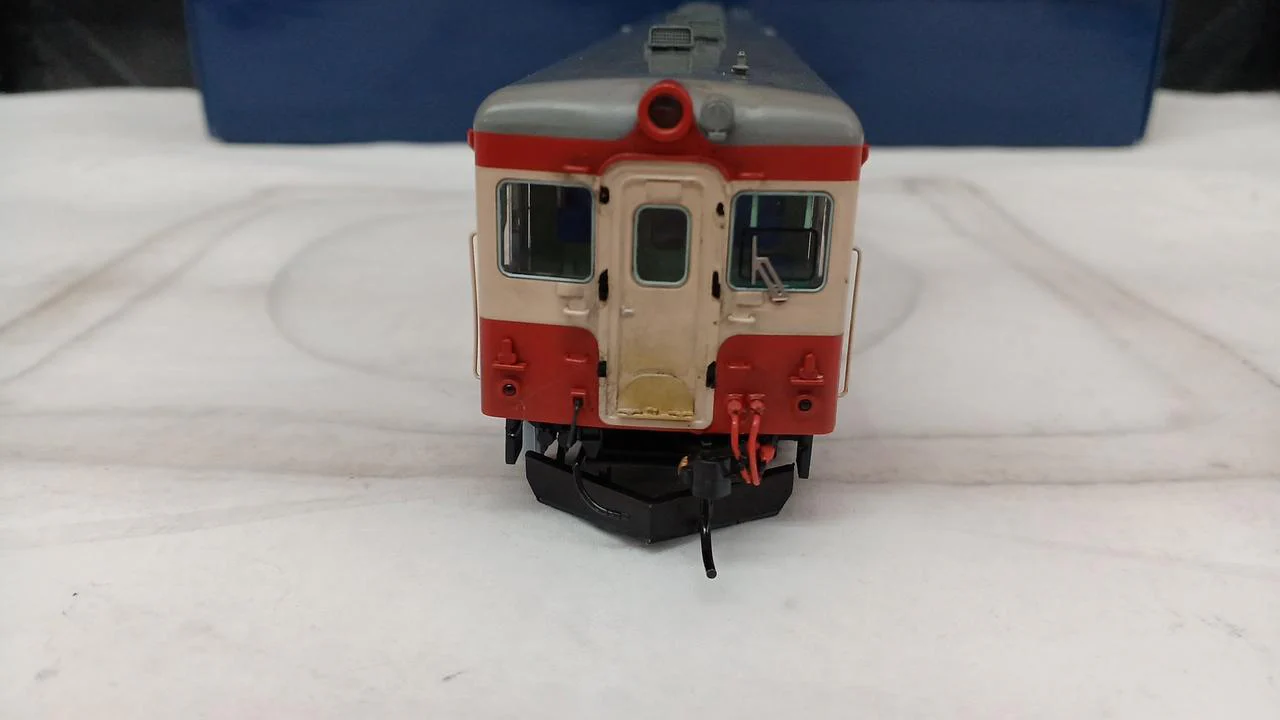 Tenshodo KiHa 52 Series 0 Subseries Standard Diesel Car - Image 7