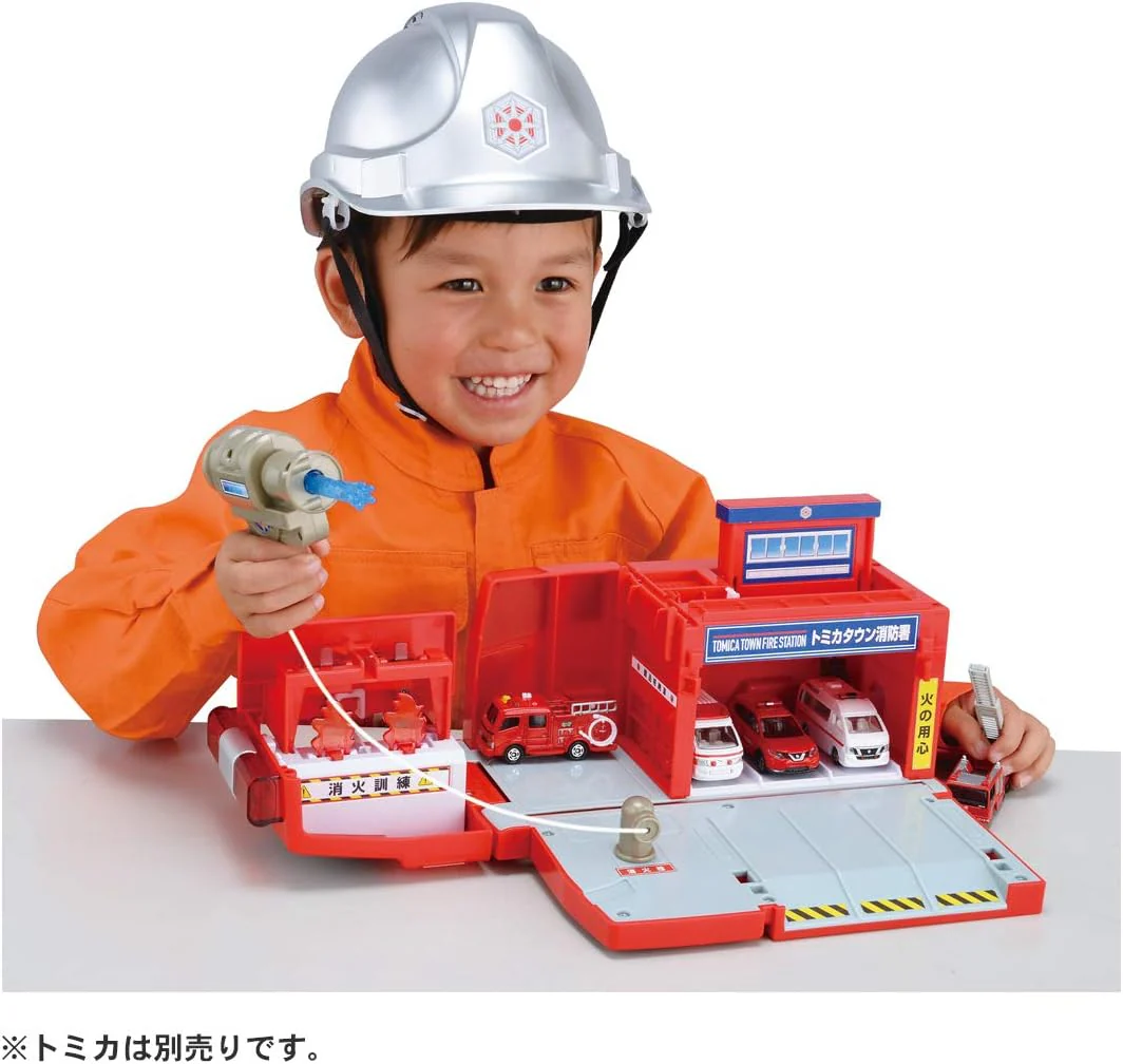 Tomica World Firefighting! Transforming Fire Station - Image 10