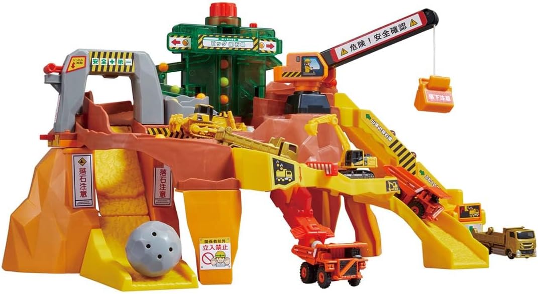 Tomica World Rumbling Rocks! Big Quarry Mountain - Image 11