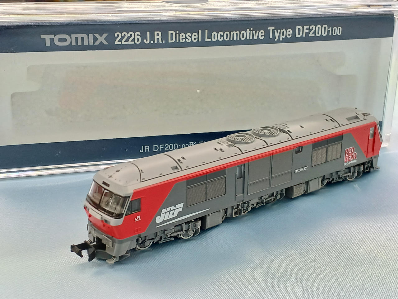 TOMIX 1/150 JR DF200-100 Class Diesel Locomotive 2226 JR DF200-100 Series