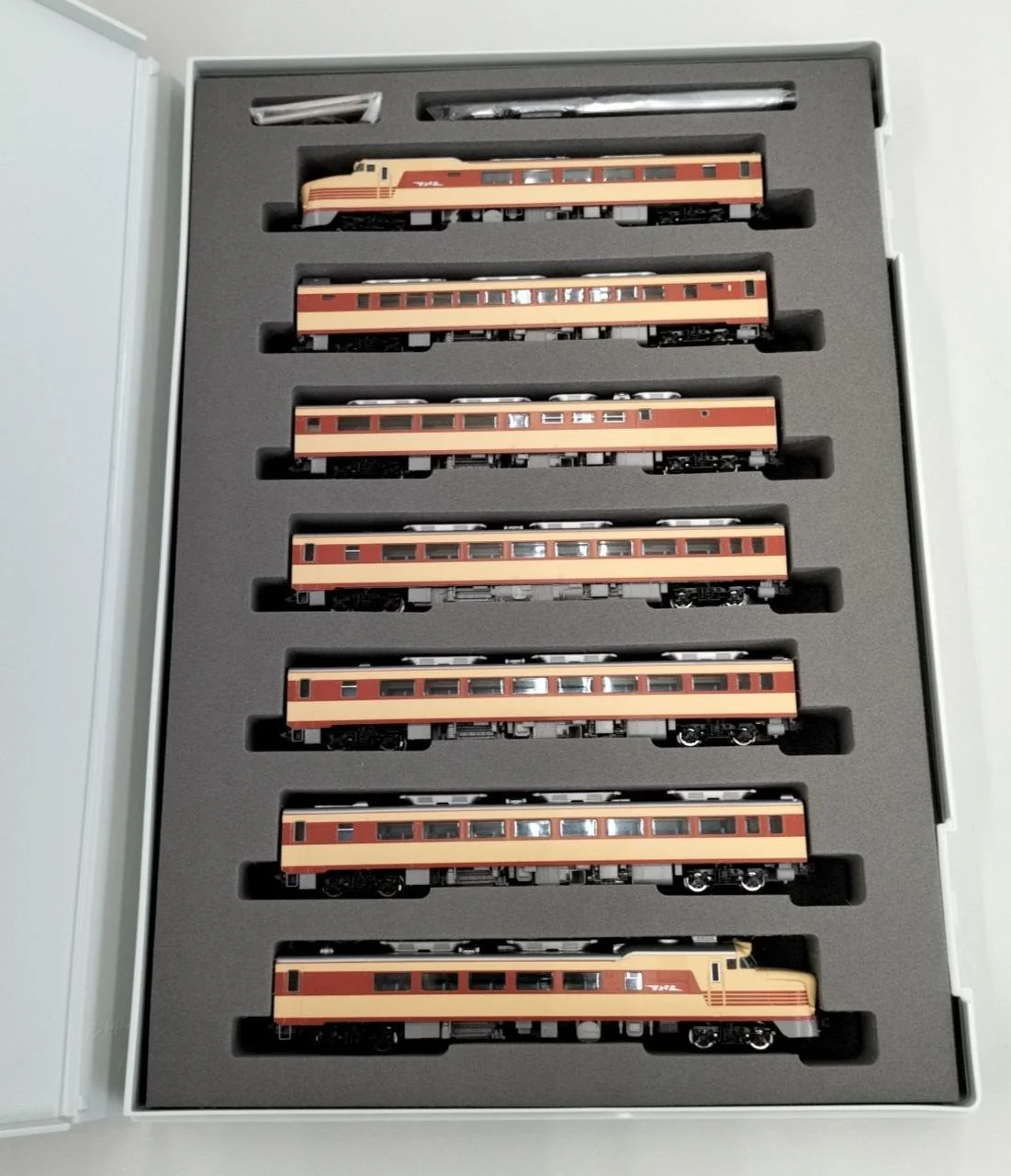 TOMIX 1/150 KiHa 81 Series Limited Express Diesel Car (Tsubasa) Set 7 Cars [98737] - Image 5