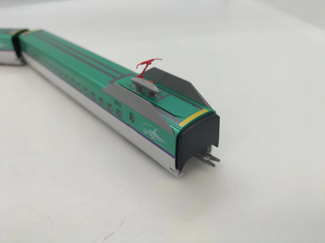 TOMIX 1/160 H5 Series Hokkaido & Tohoku Series Shinkansen Basic Set (4 cars) 1/160 H5 Series Hokkaido & Tohoku Series Shinkansen - Image 2