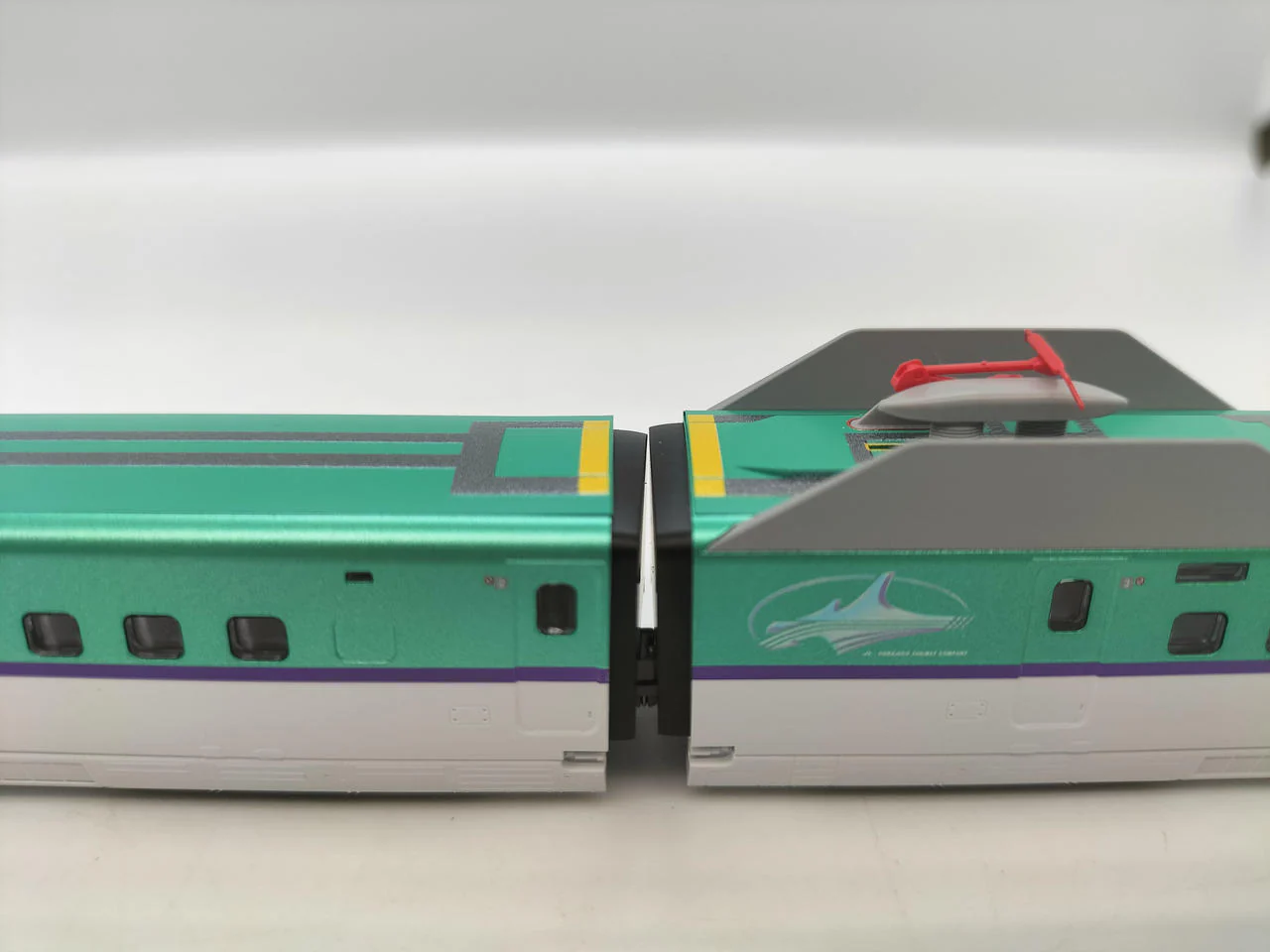 TOMIX 1/160 H5 Series Hokkaido & Tohoku Shinkansen Extension Set (6 cars) 1/160 H5 Series Hokkaido & Tohoku Shinkansen - Image 7