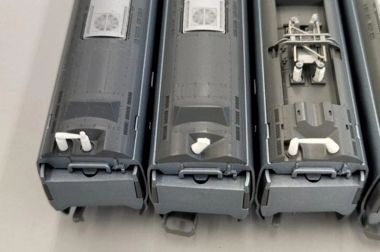 TOMIX 1/160 JR400 Series Yamagata Shinkansen Tsubasa 6-Car Set [92640] - Image 9