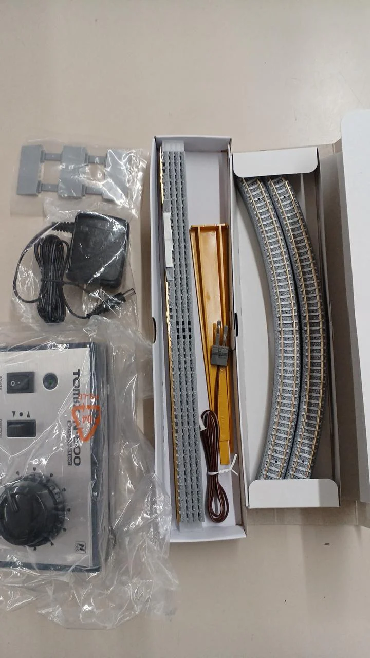 TOMIX 583 Series Model Railway Starter Set 90089 - Image 2