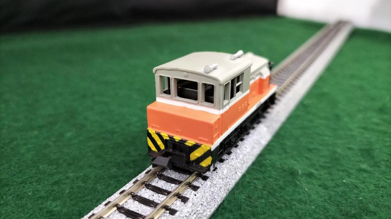 TOMIX C-Type Shunting Diesel Locomotive 2202 - Image 6