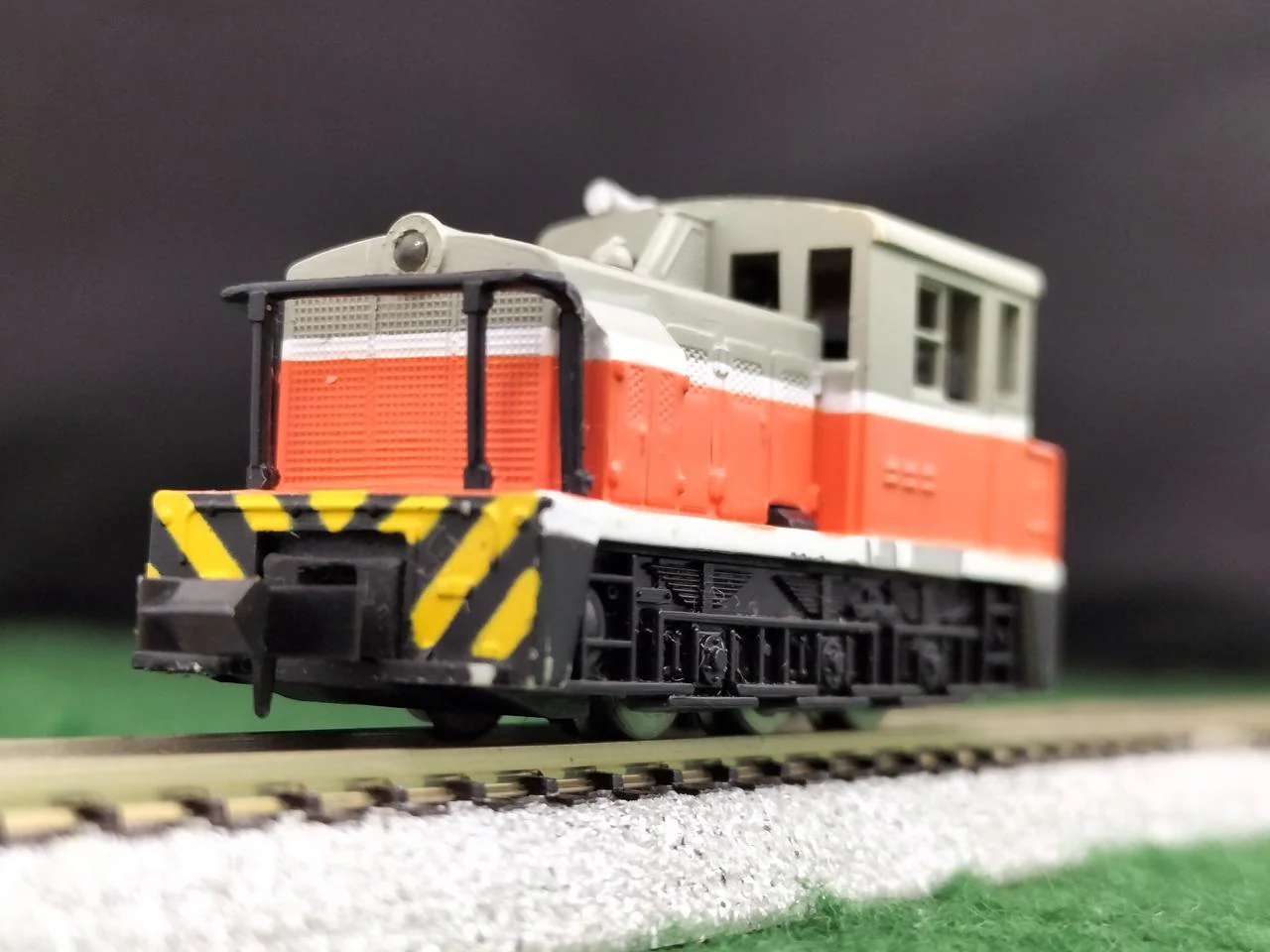 TOMIX C-Type Shunting Diesel Locomotive 2202 - Image 8