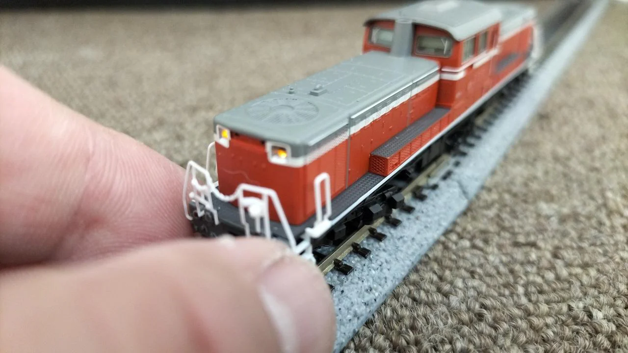 TOMIX Class DD51800 Diesel Locomotive 2213 - Image 7