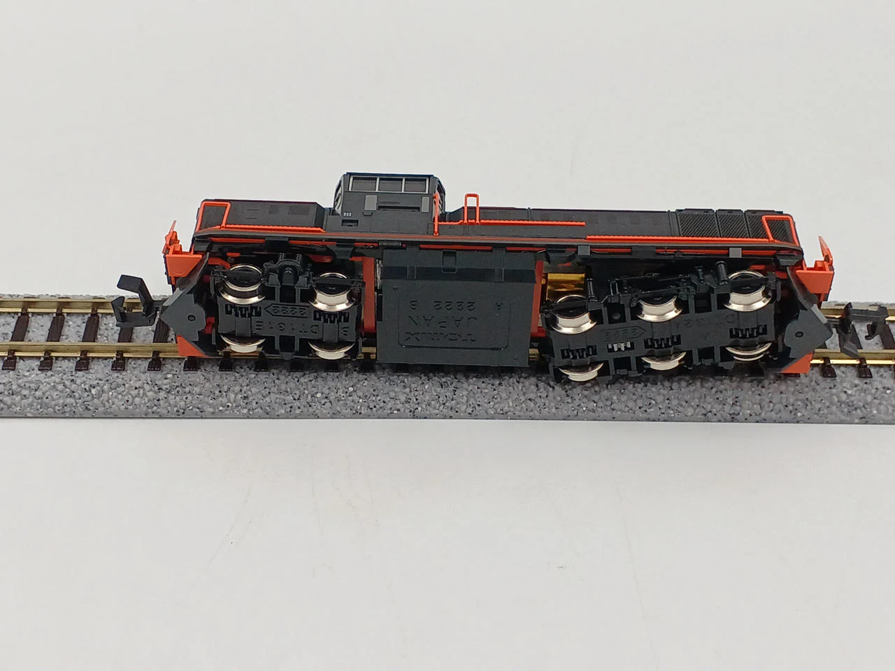 TOMIX Diesel Locomotive JR DE10 Class Diesel Locomotive - Image 7