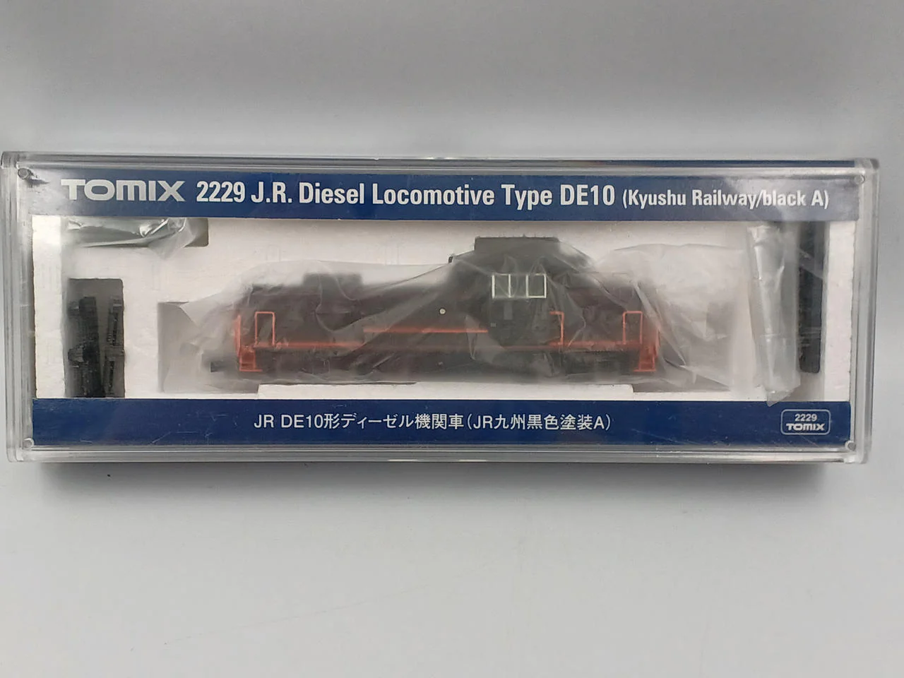 TOMIX Diesel Locomotive JR DE10 Class Diesel Locomotive - Image 9