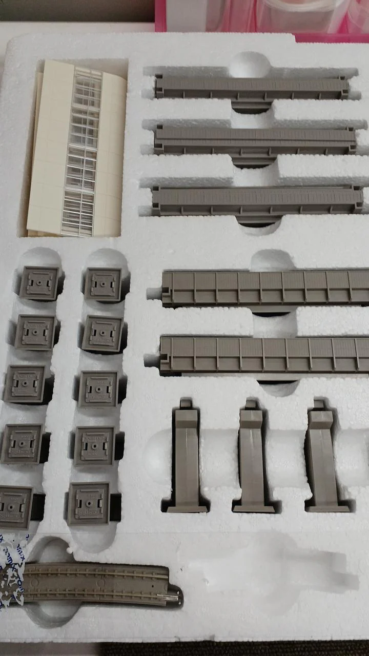 TOMIX Elevated Double-Track Slab Station Set II 91075 - Image 6