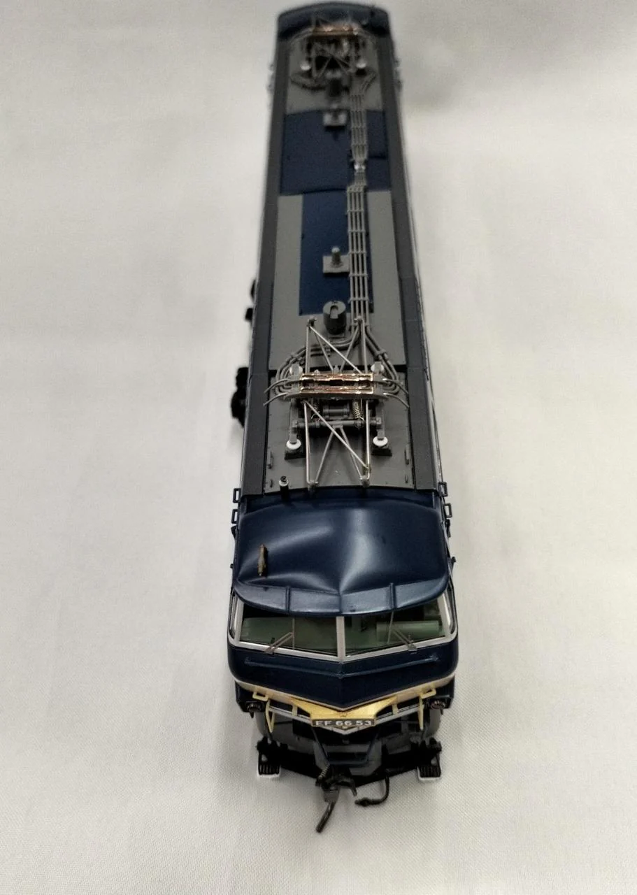 TOMIX HO-2028 HO Gauge JR EF81 Electric Locomotive (Twilight Express Color) - Image 6