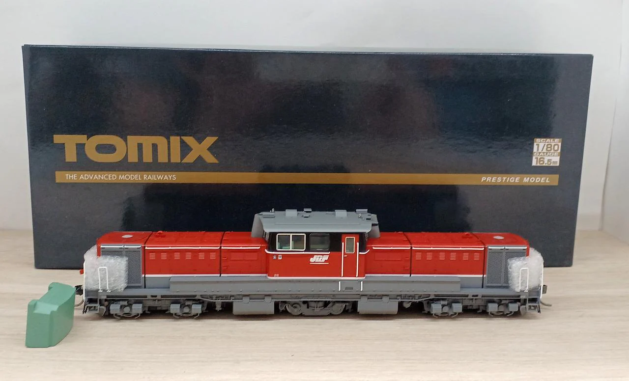 TOMIX HO-236 HO Gauge 1/80 JR DD51 Class 1000 Diesel Locomotive (Cold Region Type)