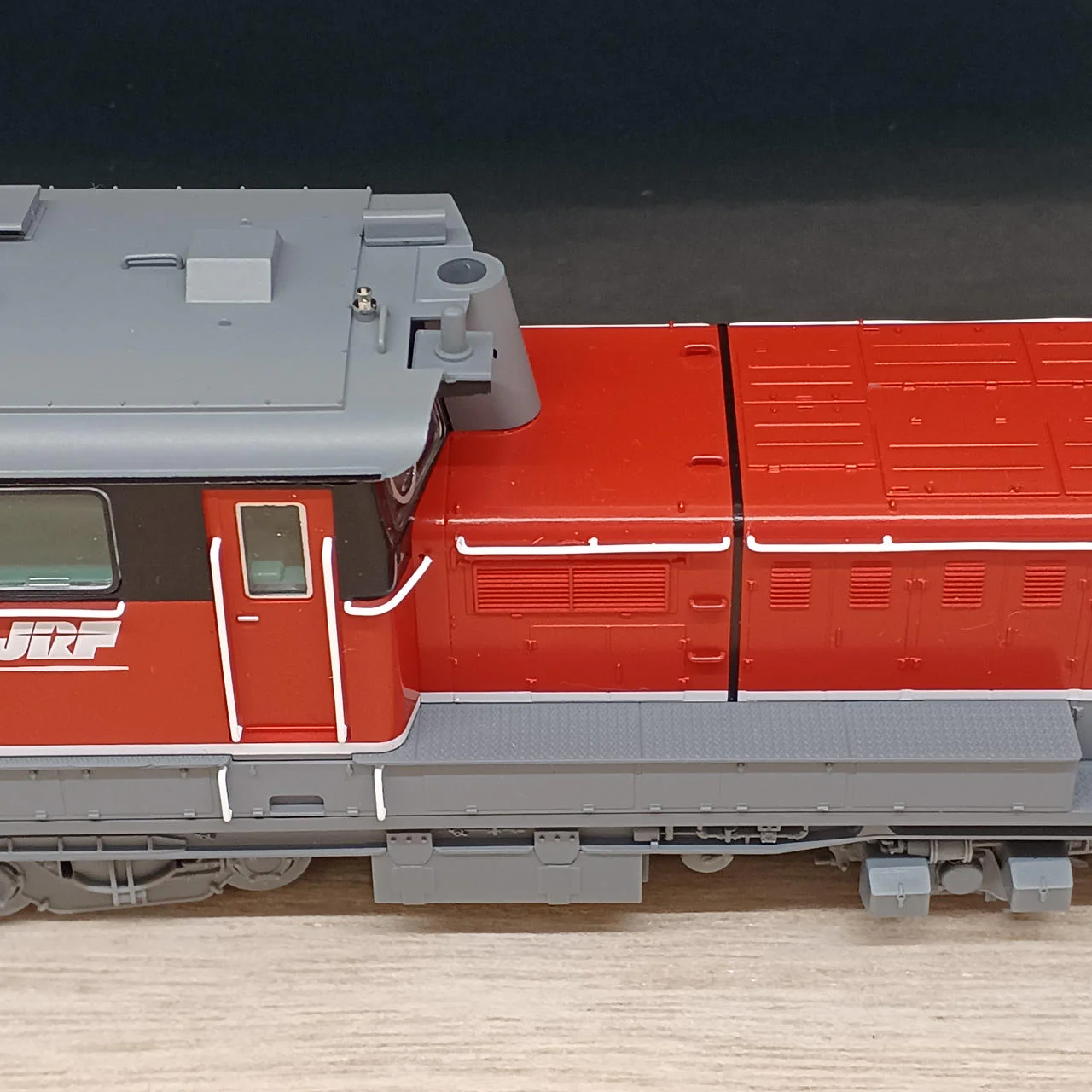 TOMIX HO-236 HO Gauge 1/80 JR DD51 Class 1000 Diesel Locomotive (Cold Region Type) - Image 4
