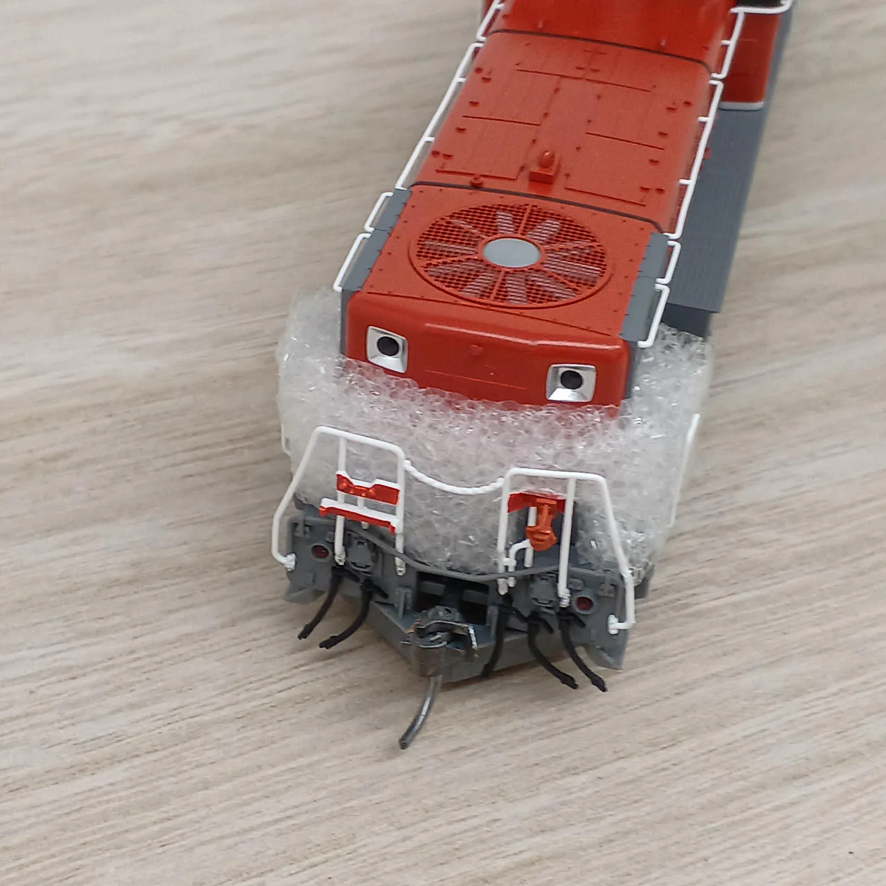 TOMIX HO-236 HO Gauge 1/80 JR DD51 Class 1000 Diesel Locomotive (Cold Region Type) - Image 6