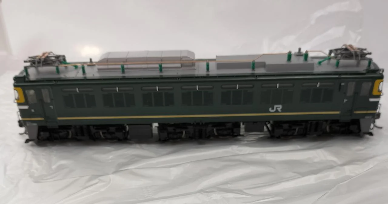 TOMIX HO Gauge 2524 JR EF81 Electric Locomotive (Twilight Express Color) - Image 8