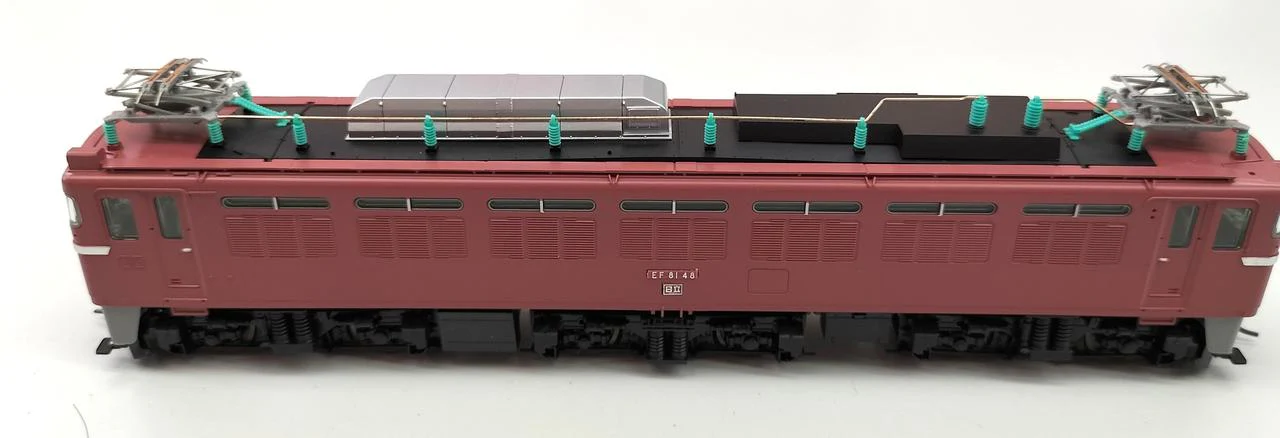 TOMIX HO Gauge EF81 Electric Locomotive (Rose) - Image 4