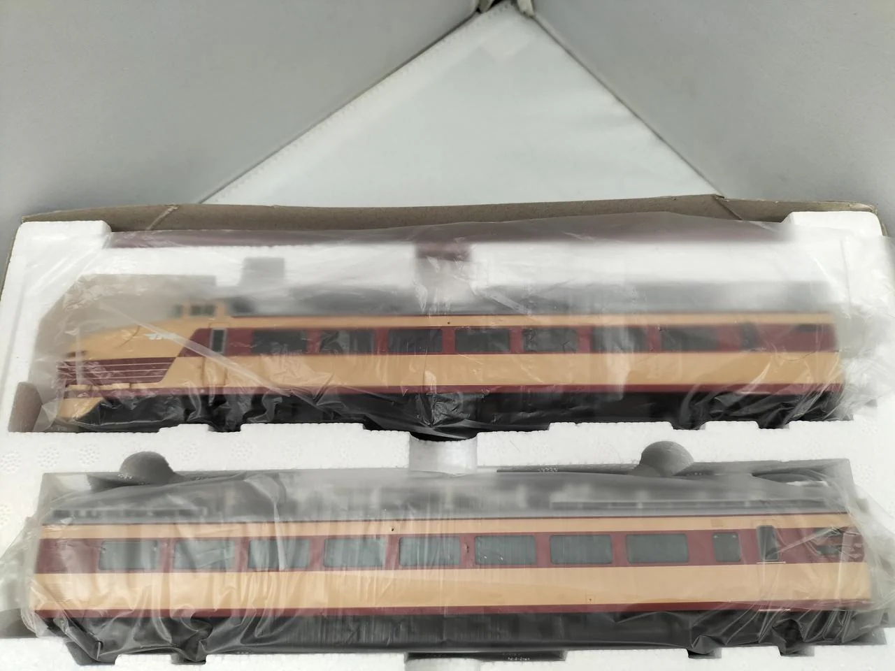 TOMIX HO Gauge JNR 485 Series Limited Express Train (Early Model Kuha 481 100) Basic Set - Image 8