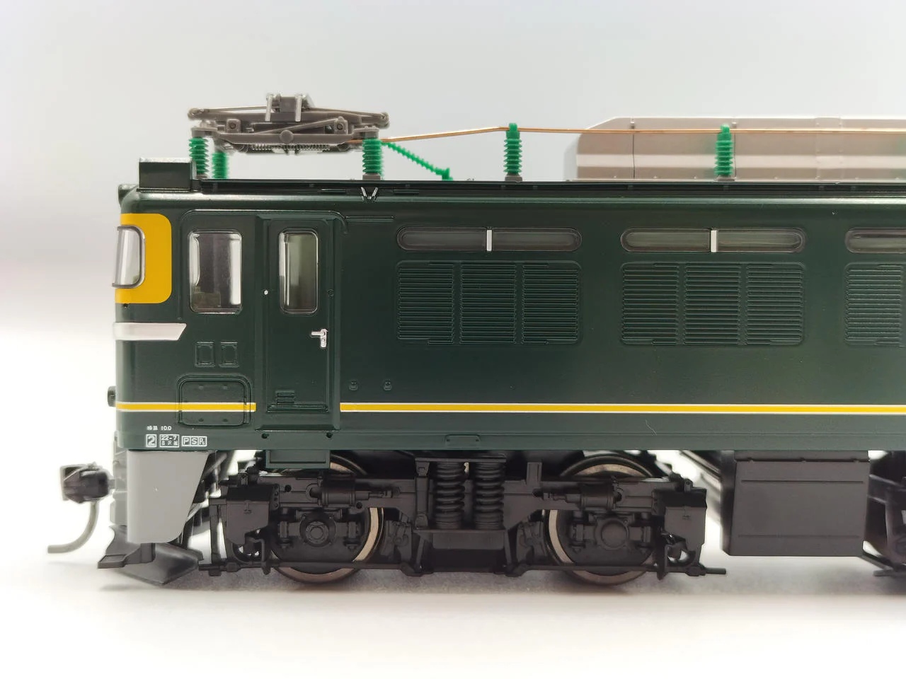 TOMIX HO Gauge Prestige Model JR EF81 Electric Locomotive (Twilight Express Color) - Image 10
