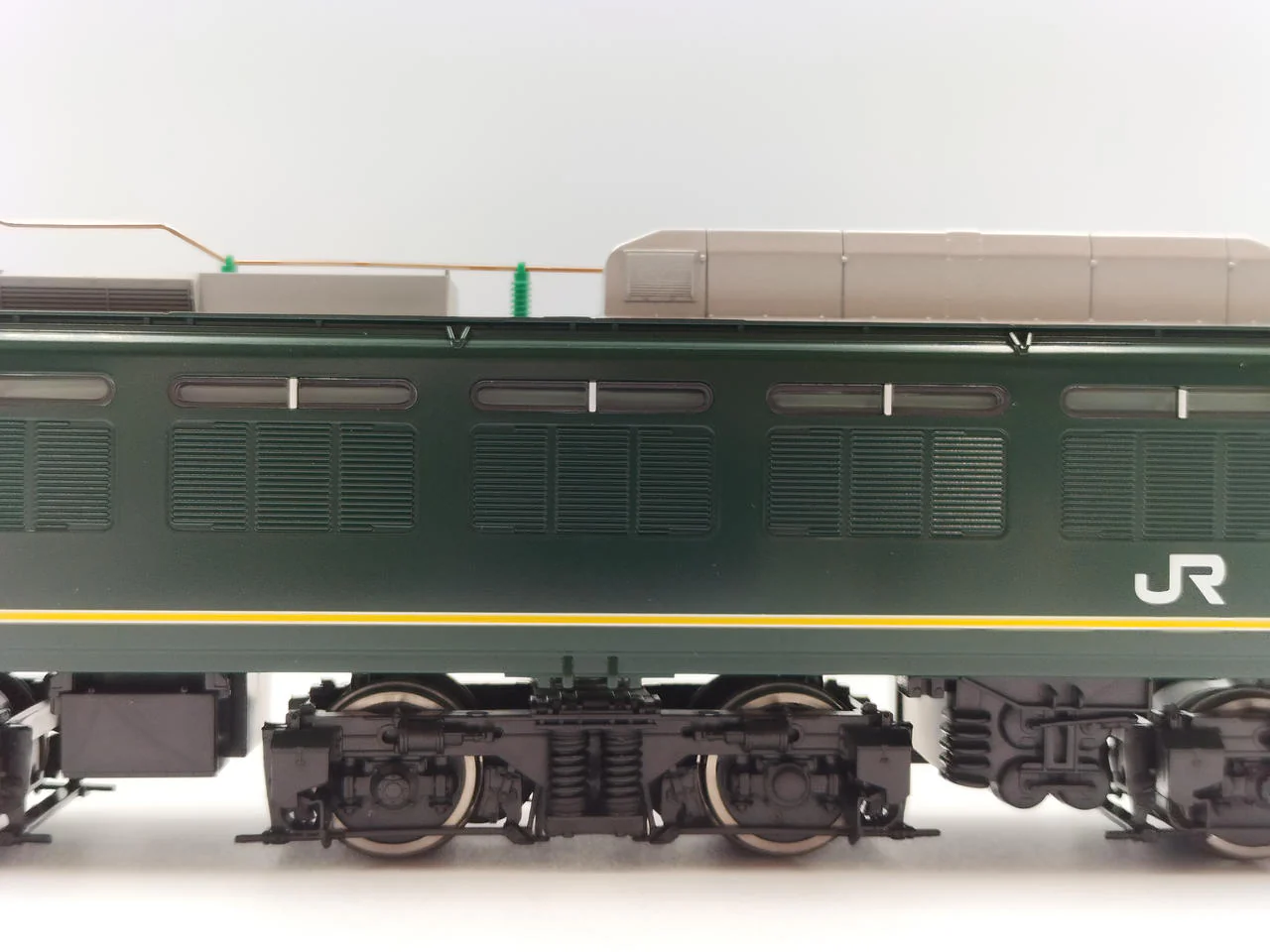 TOMIX HO Gauge Prestige Model JR EF81 Electric Locomotive (Twilight Express Color) - Image 7