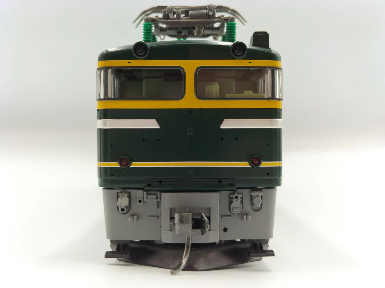 TOMIX HO Gauge Prestige Model JR EF81 Electric Locomotive (Twilight Express Color) - Image 9