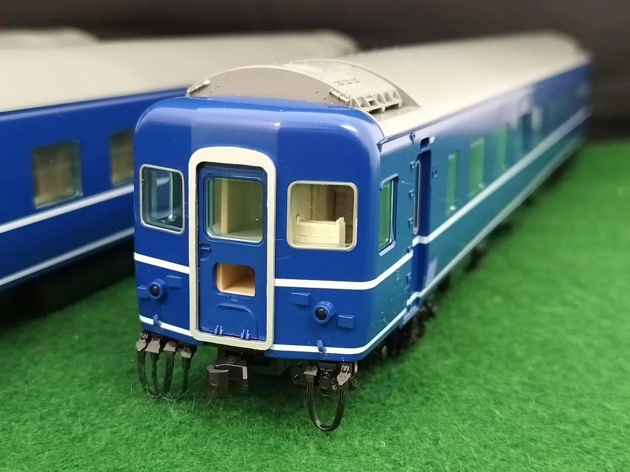 TOMIX JNR 24 Series 24 Series Limited Express Sleeper Passenger Car 4-Car Basic Set HO-9043 - Image 6