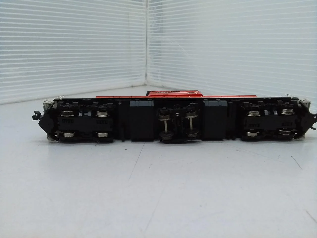TOMIX JNR DD51 Class 800 Diesel Locomotive 221 # - Image 9