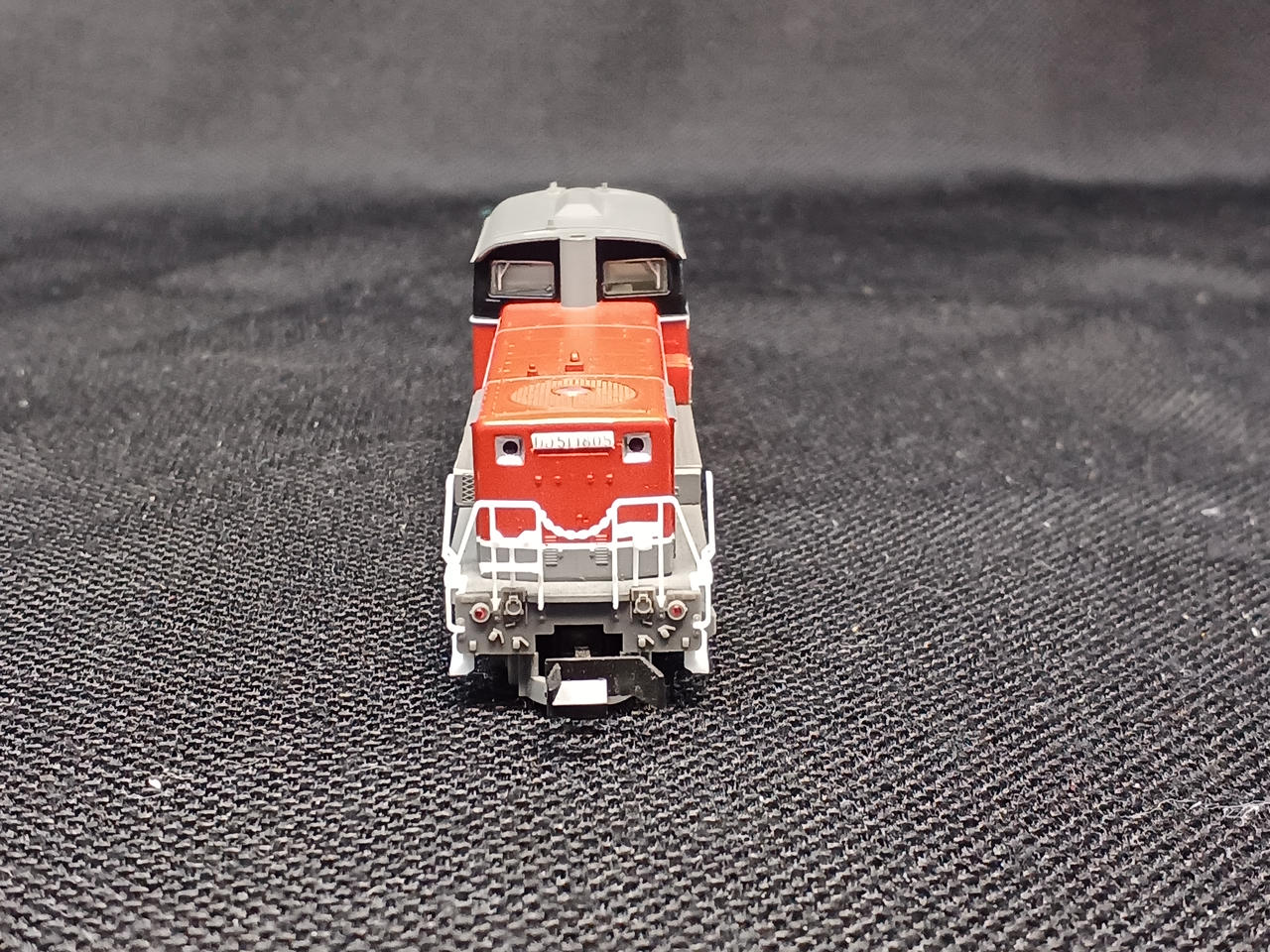 TOMIX JR DD51 Series Diesel Locomotive 2218 - Image 3
