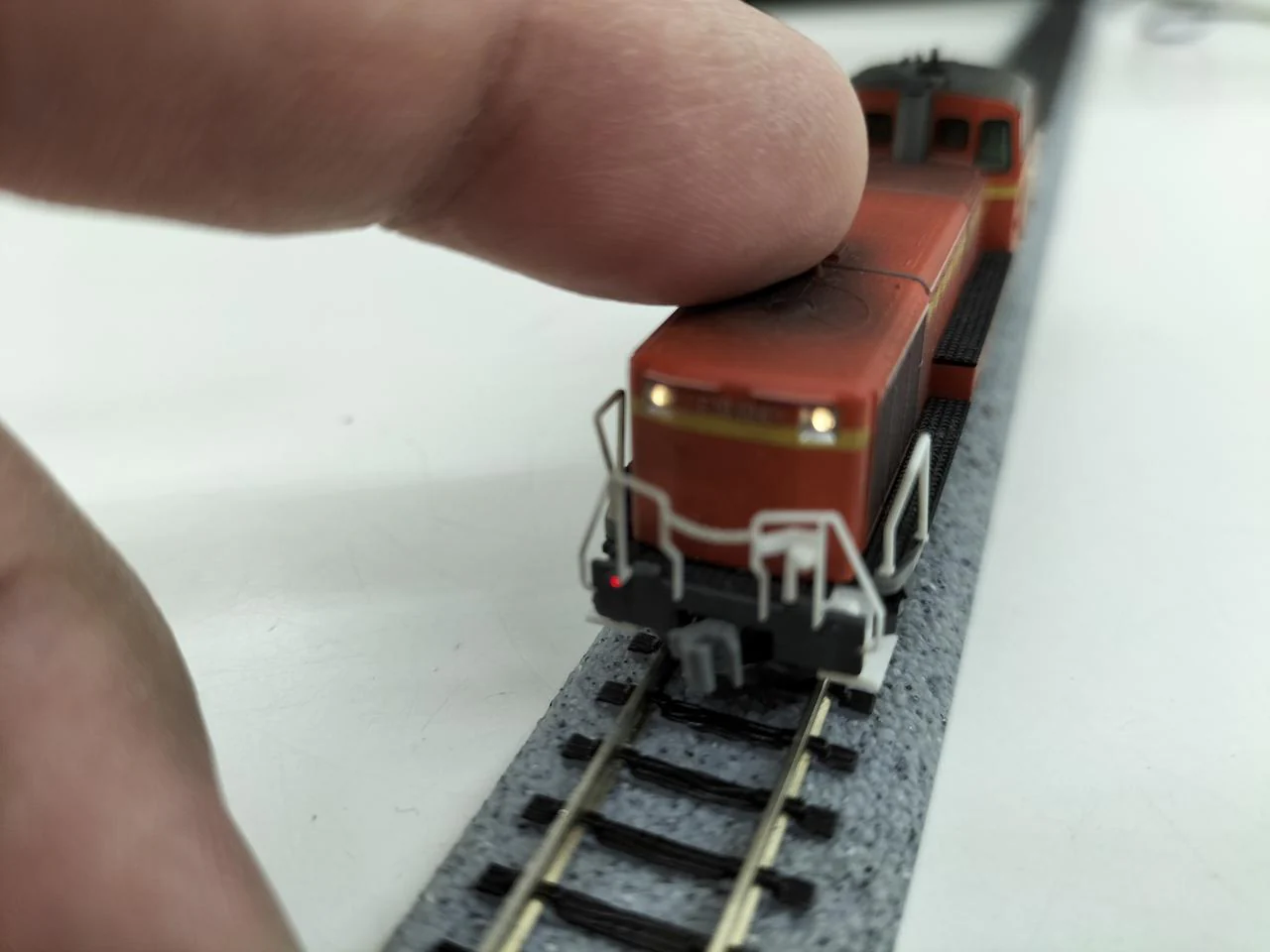 TOMIX JR DE10 Class Diesel Locomotive (No. 1049, Shunting Unit) 2291 - Image 11