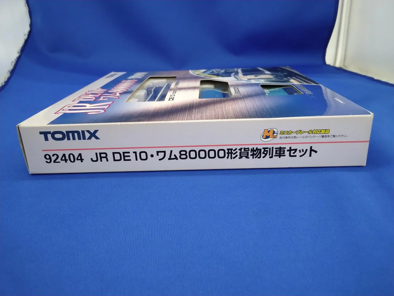 TOMIX JR DE10 / WAMU 80000 Series Freight Train 92404 - Image 4