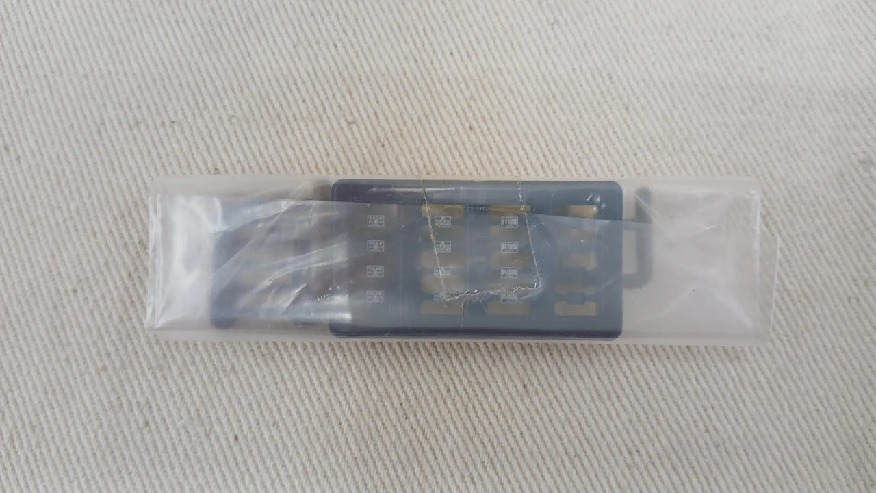 TOMIX JR DE10 / WAMU 80000 Series Freight Train Set 92404 - Image 8