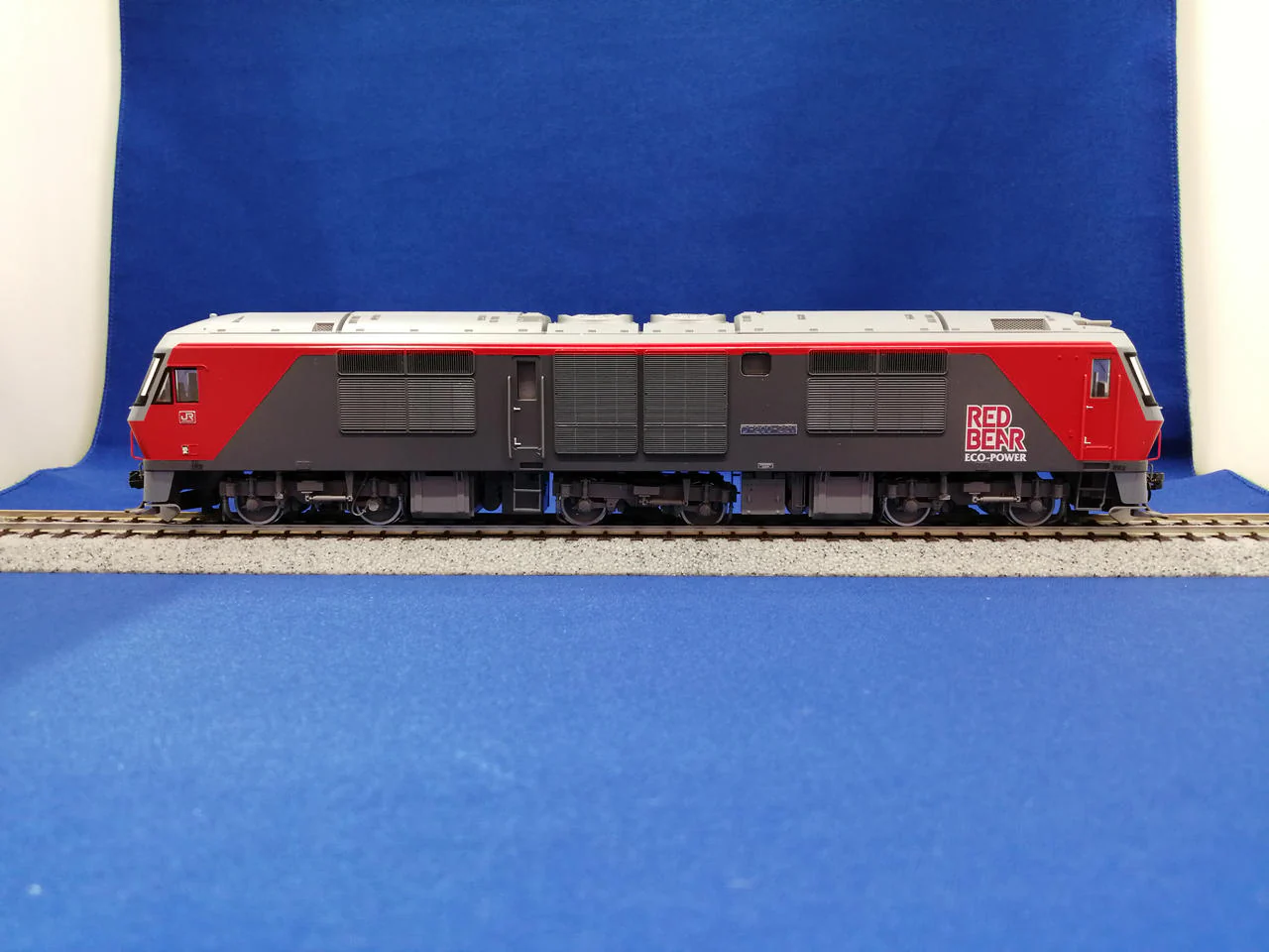TOMIX JR DF200 Class 200 Diesel Locomotive HO-211 - Image 2
