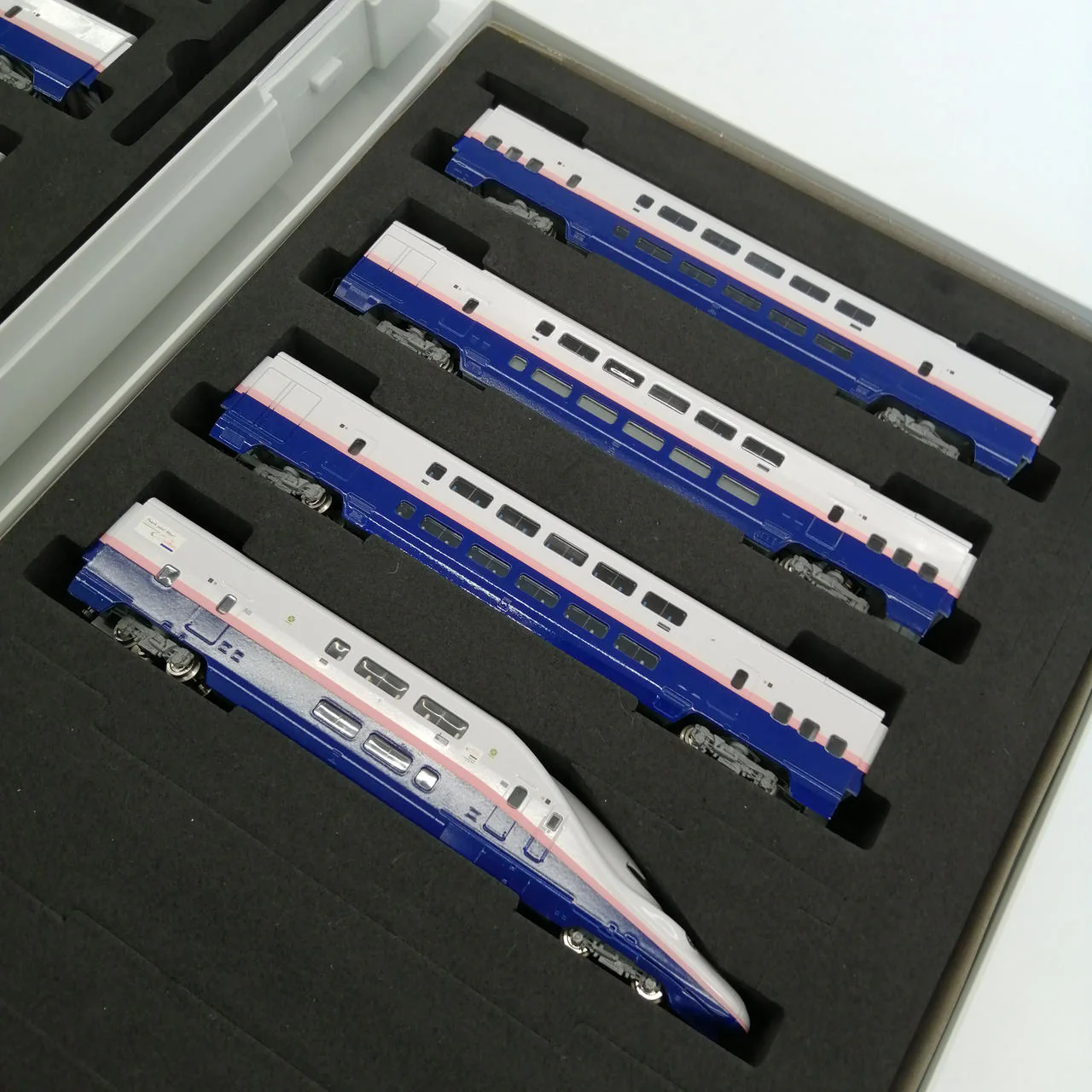 TOMIX JR E4 Series Joetsu Shinkansen (New Paint & Last Run Decoration) Set 97947 - Image 7