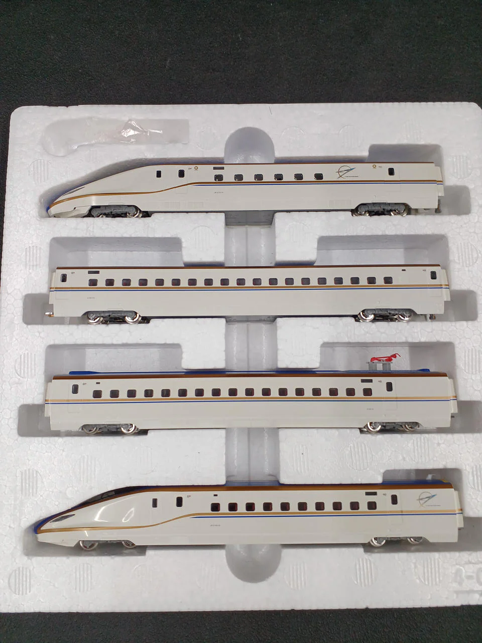 TOMIX JR E7 Series Hokuriku & Joetsu Shinkansen Basic Set - Image 3