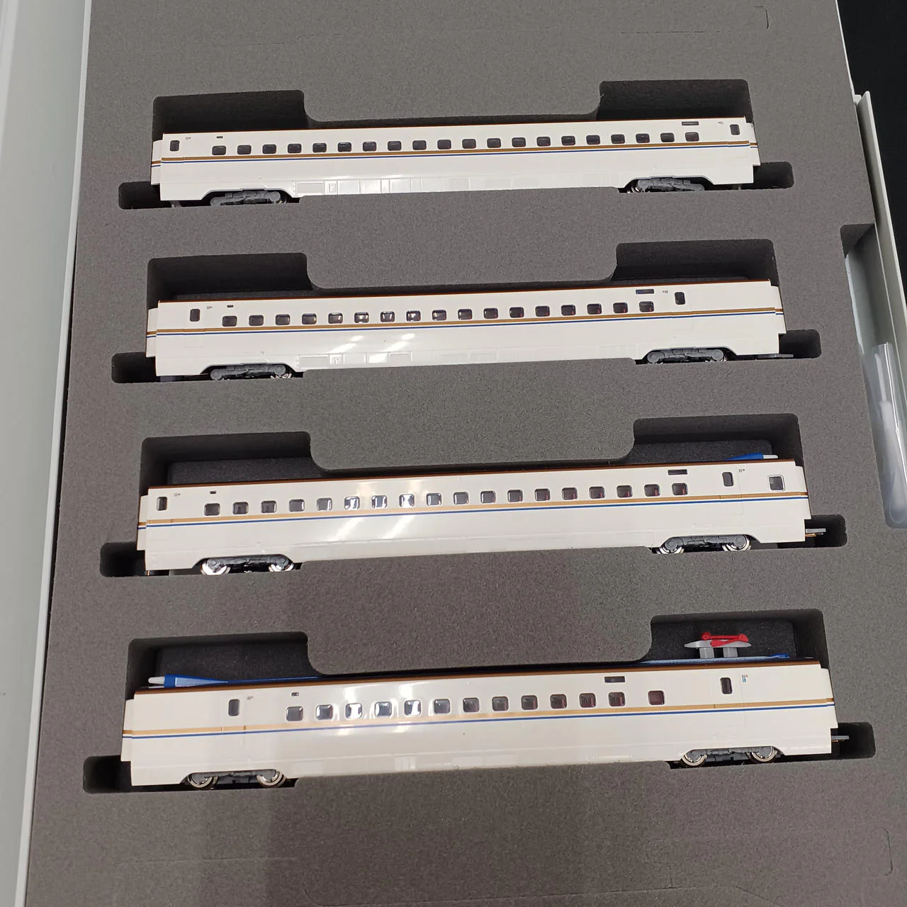 TOMIX JR E7 Series Hokuriku & Joetsu Shinkansen Extension Set B 98532 - Image 4