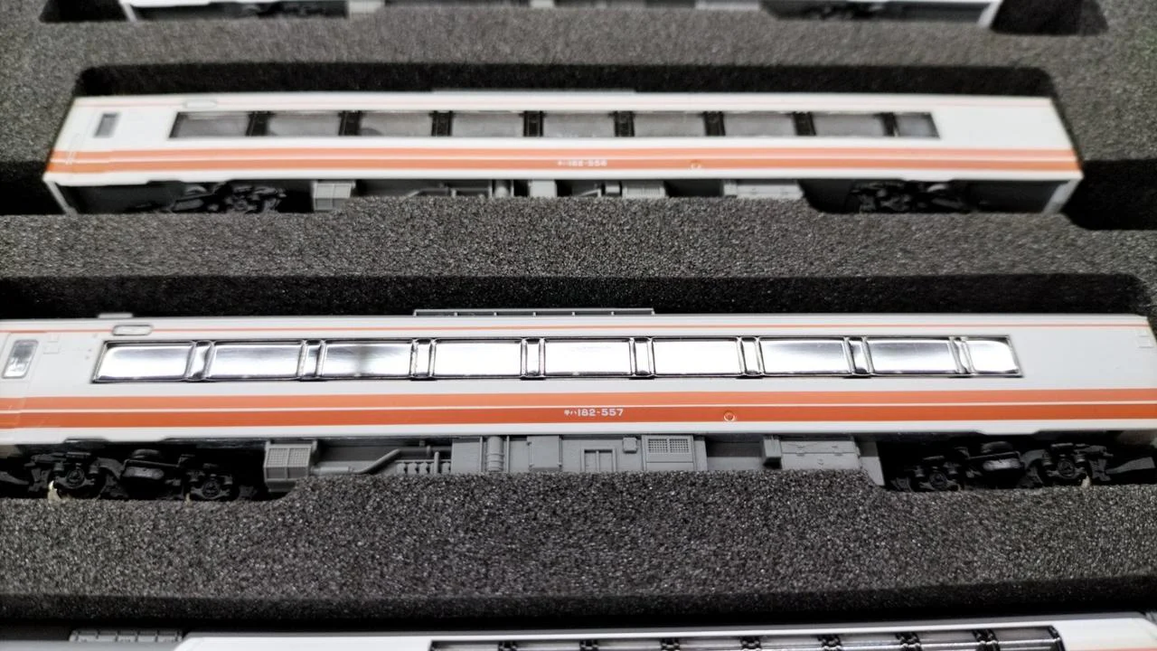 TOMIX JR KiHa 183 550 Series Limited Express Diesel Car 92619 - Image 10