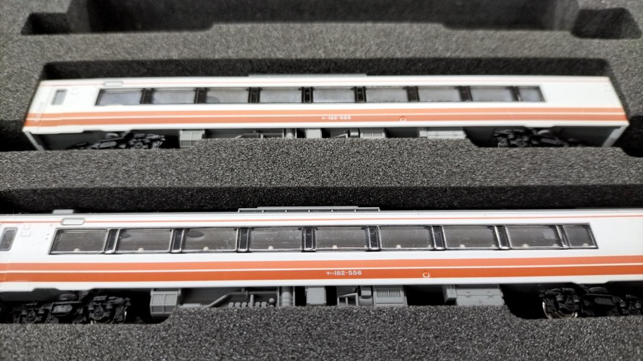 TOMIX JR KiHa 183 550 Series Limited Express Diesel Car 92619 - Image 11