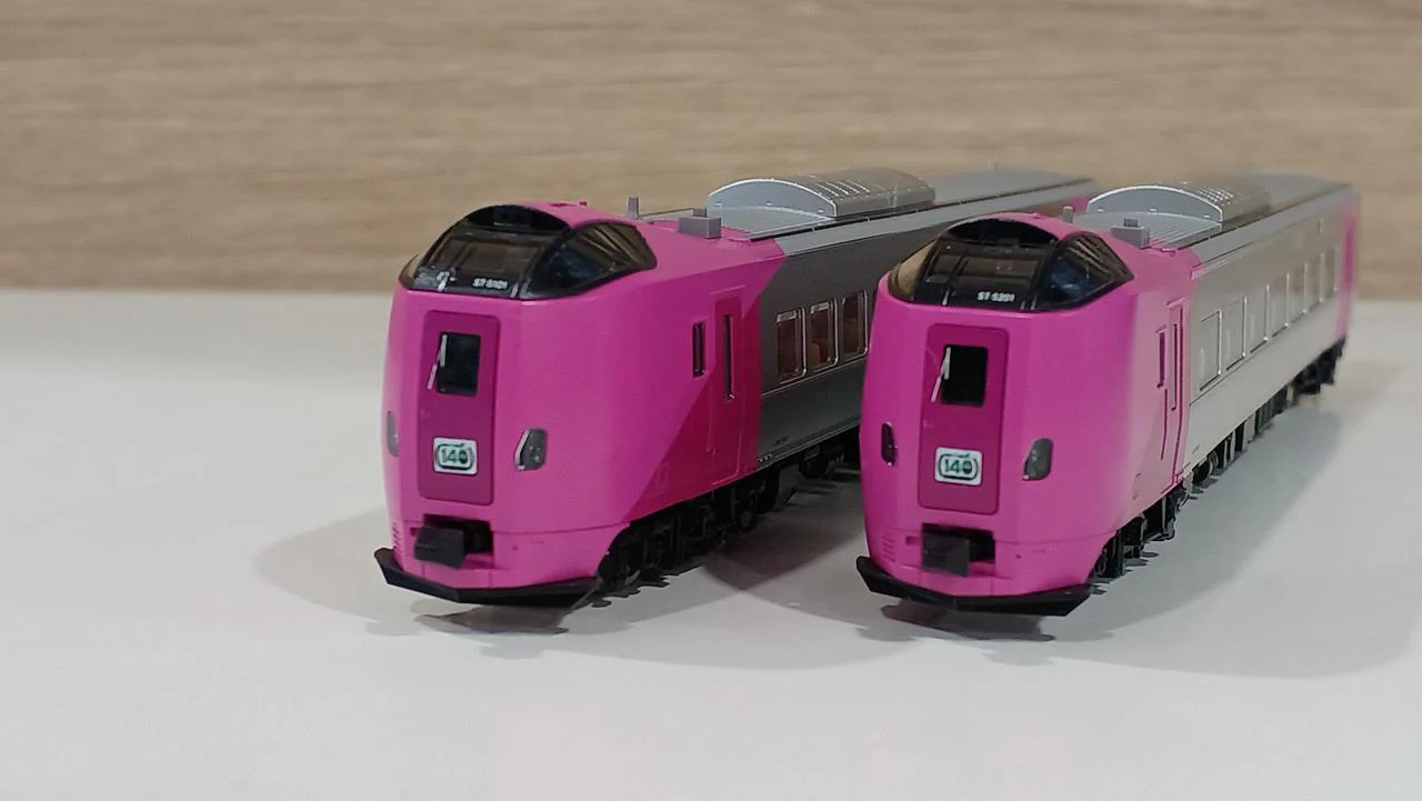 TOMIX JR KiHa 261 5000 Series Limited Express Diesel Car (Hamanasu) Set Part Number [98434] 5-Car Set - Image 4