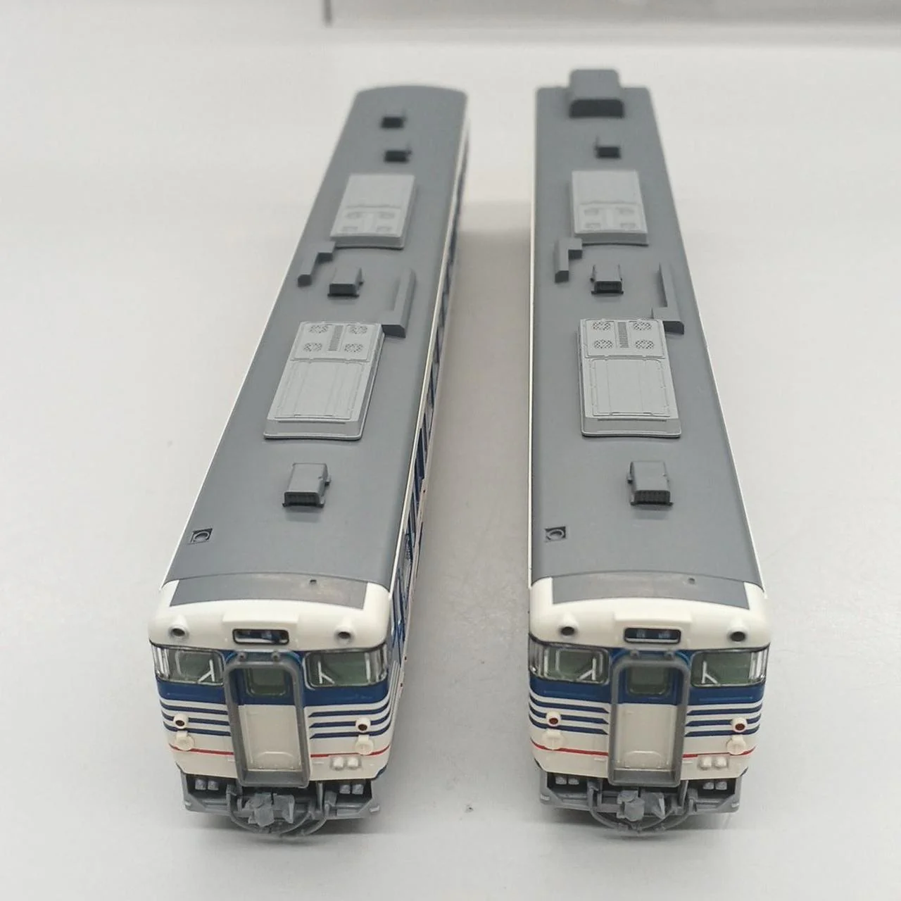 TOMIX JR KiHa 47-500 Series Diesel Car (Niigata Color & Blue) Set 2-Car Set 98018 N Gauge - Image 3