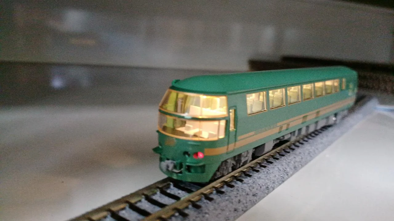 TOMIX JR KiHa 71 Series Limited Express Dieselgar 92310 - Image 15