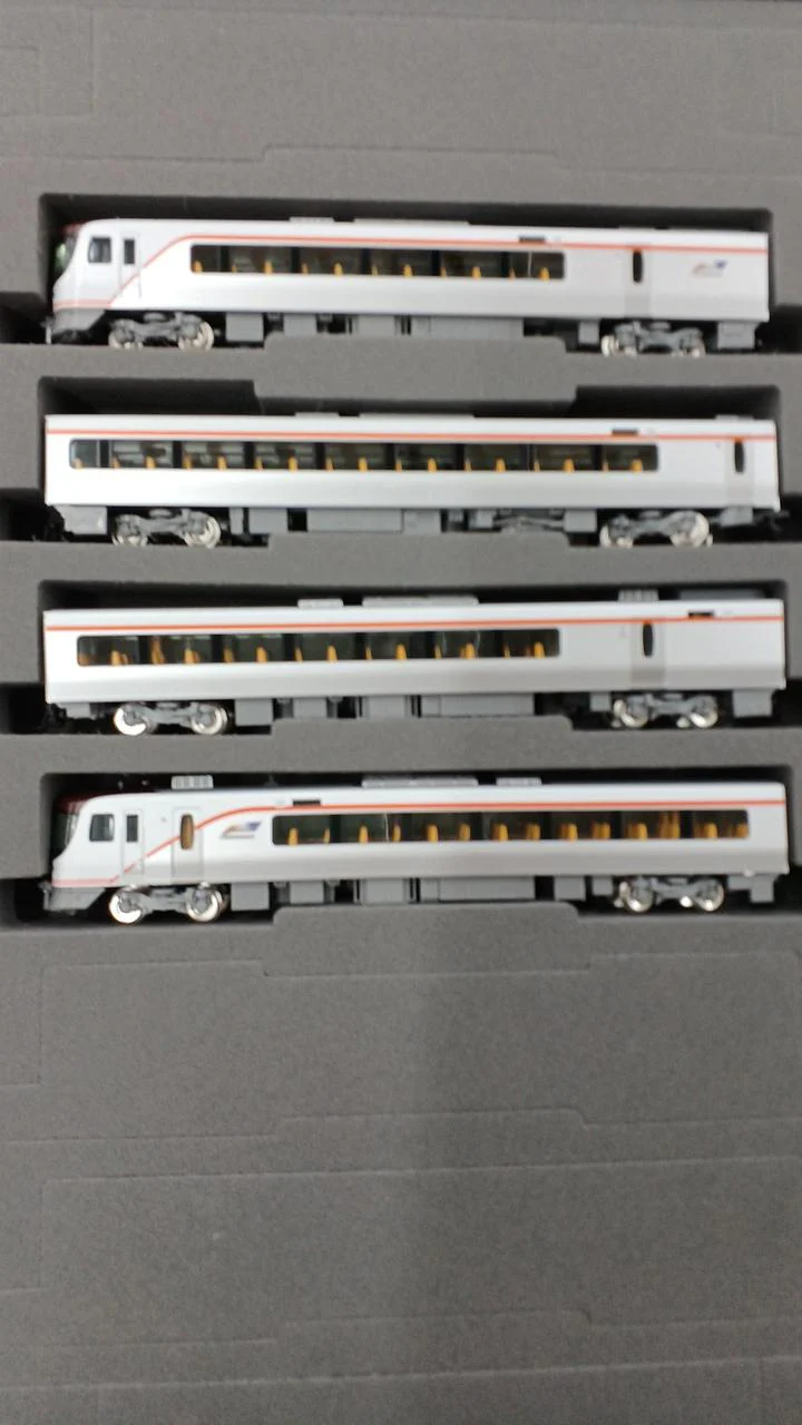 TOMIX JR KiHa 85 Series Hybrid Vehicle Add-on Set 98557 - Image 4
